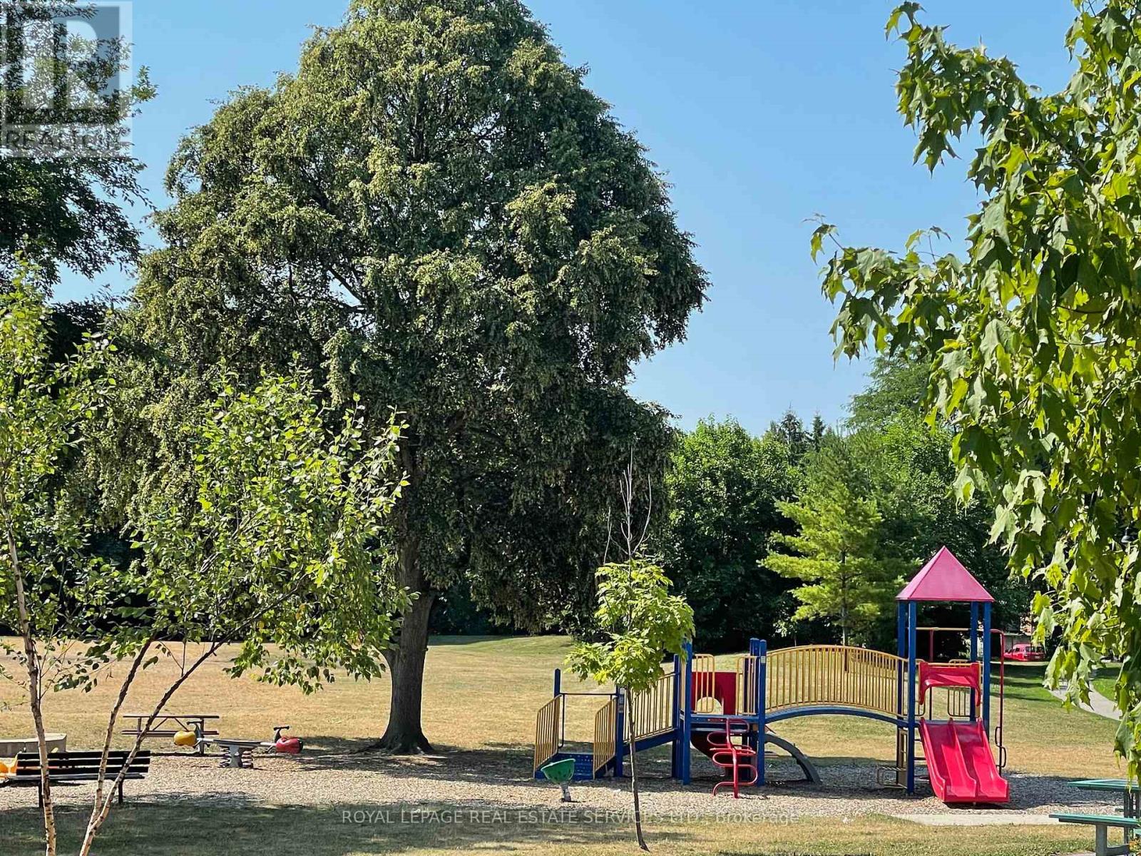 704 - 95 La Rose Avenue, Toronto, Ontario  M9P 3T2 - Photo 32 - W12492552