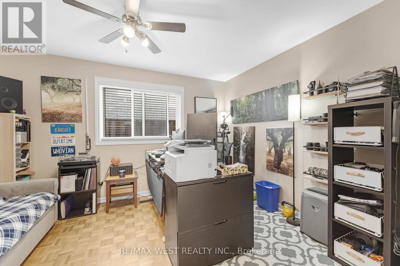 2388 Carlanne Place, Mississauga, Ontario  L5C 3C8 - Photo 17 - W12481344