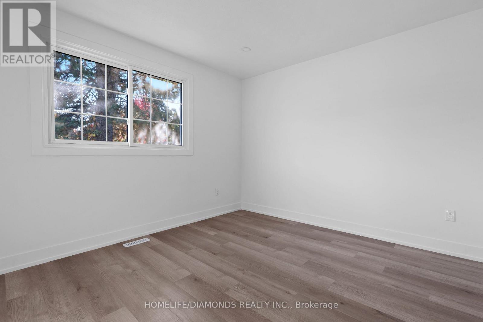 17 Old Coach Road, St. Catharines, Ontario  L2N 2P4 - Photo 32 - X12484468