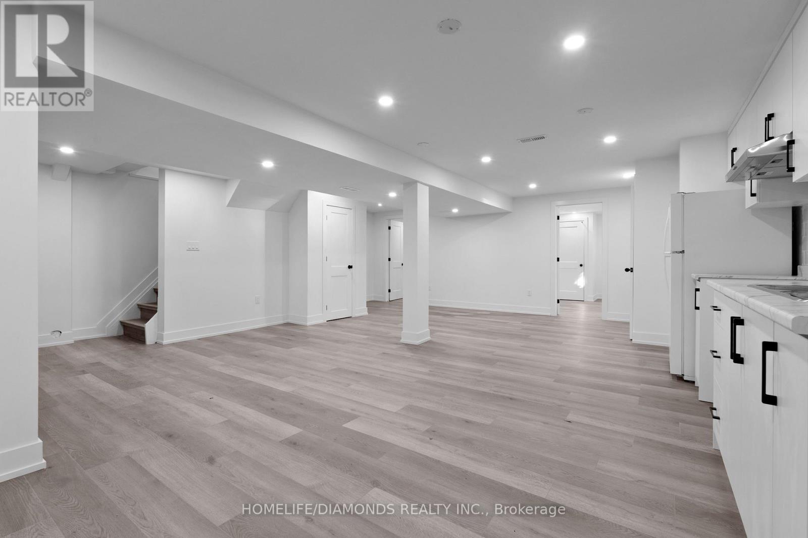 17 Old Coach Road, St. Catharines, Ontario  L2N 2P4 - Photo 38 - X12484468