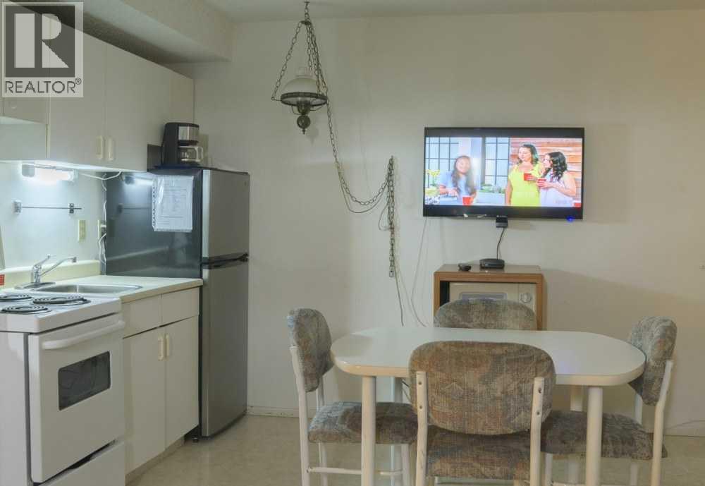 855 Gershaw Drive Sw, Medicine Hat, Alberta  T1A 7Y3 - Photo 8 - A2243379