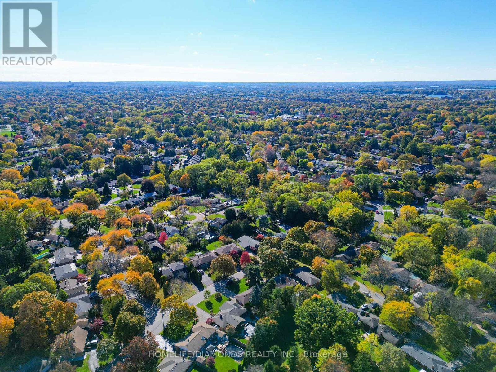 Upper - 17 Old Coach Road, St. Catharines, Ontario  L2N 2P4 - Photo 7 - X12487658