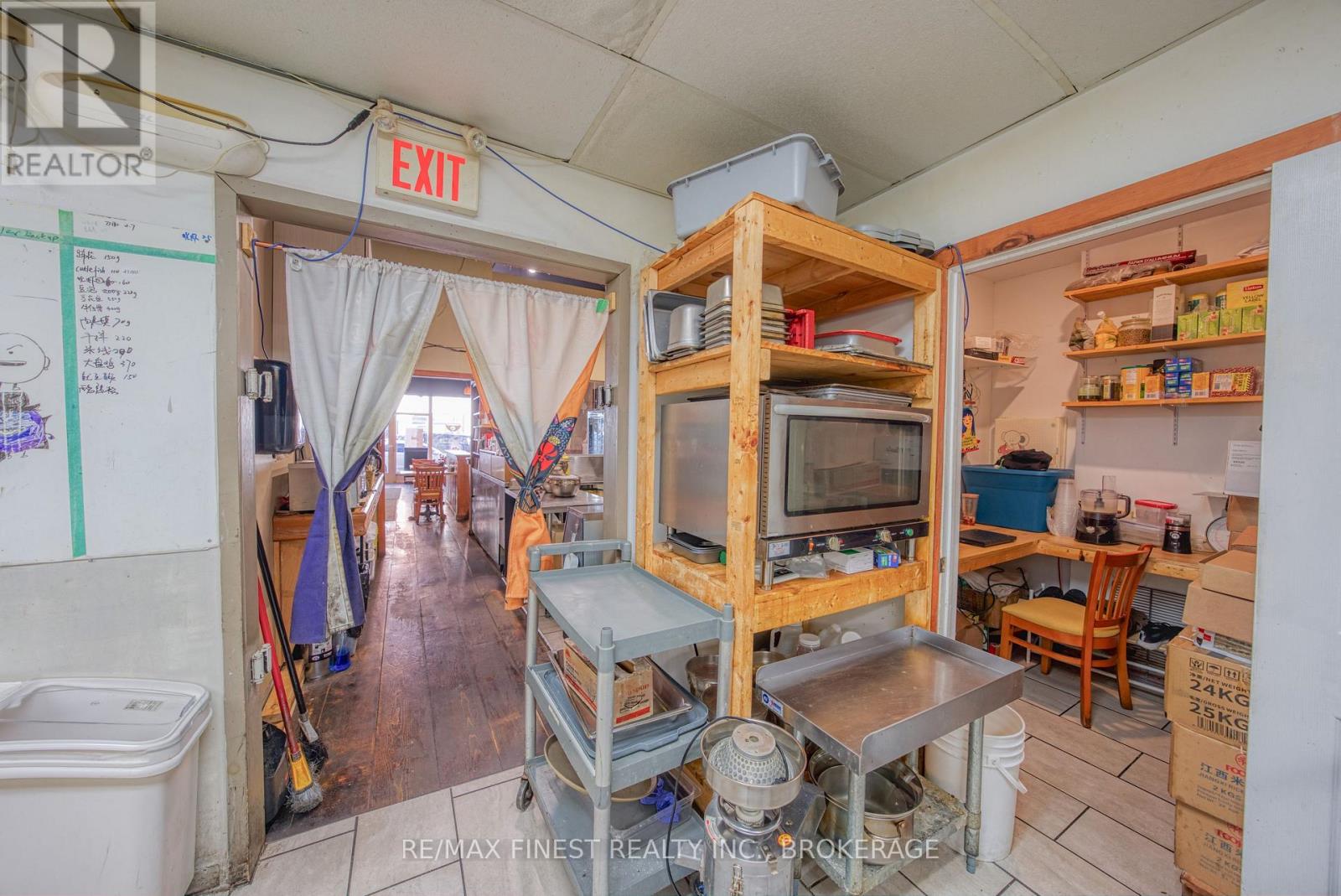 160 Princess Street, Kingston (East Of Sir John A. Blvd), Ontario  K7L 3G5 - Photo 10 - X12492786