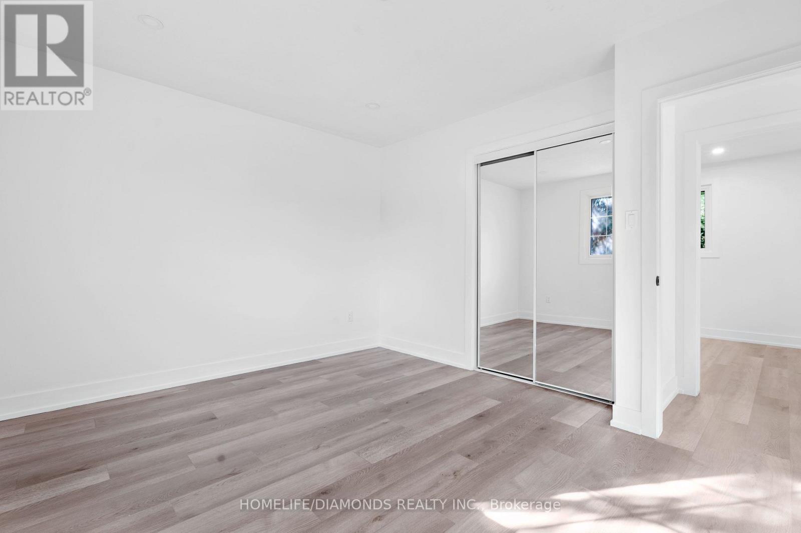 Lower - 17 Old Coach Road, St. Catharines, Ontario  L2N 2P4 - Photo 7 - X12488604