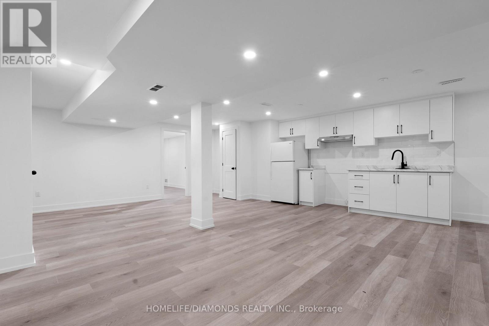 17 Old Coach Road, St. Catharines, Ontario  L2N 2P4 - Photo 34 - X12484468