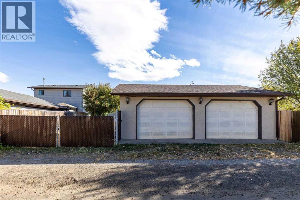 1018 10 Avenue Se, High River, Alberta  T1V 1L3 - Photo 44 - A2260710