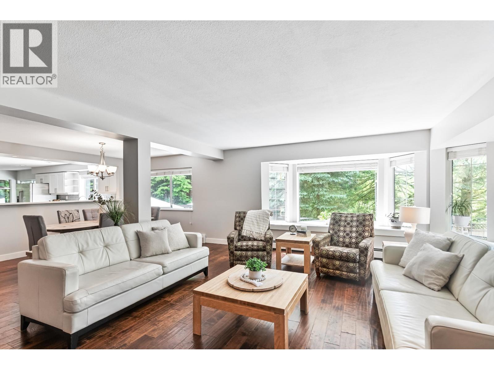 27740 Sayers Crescent, Maple Ridge, British Columbia  V2W 1N4 - Photo 5 - R3048461