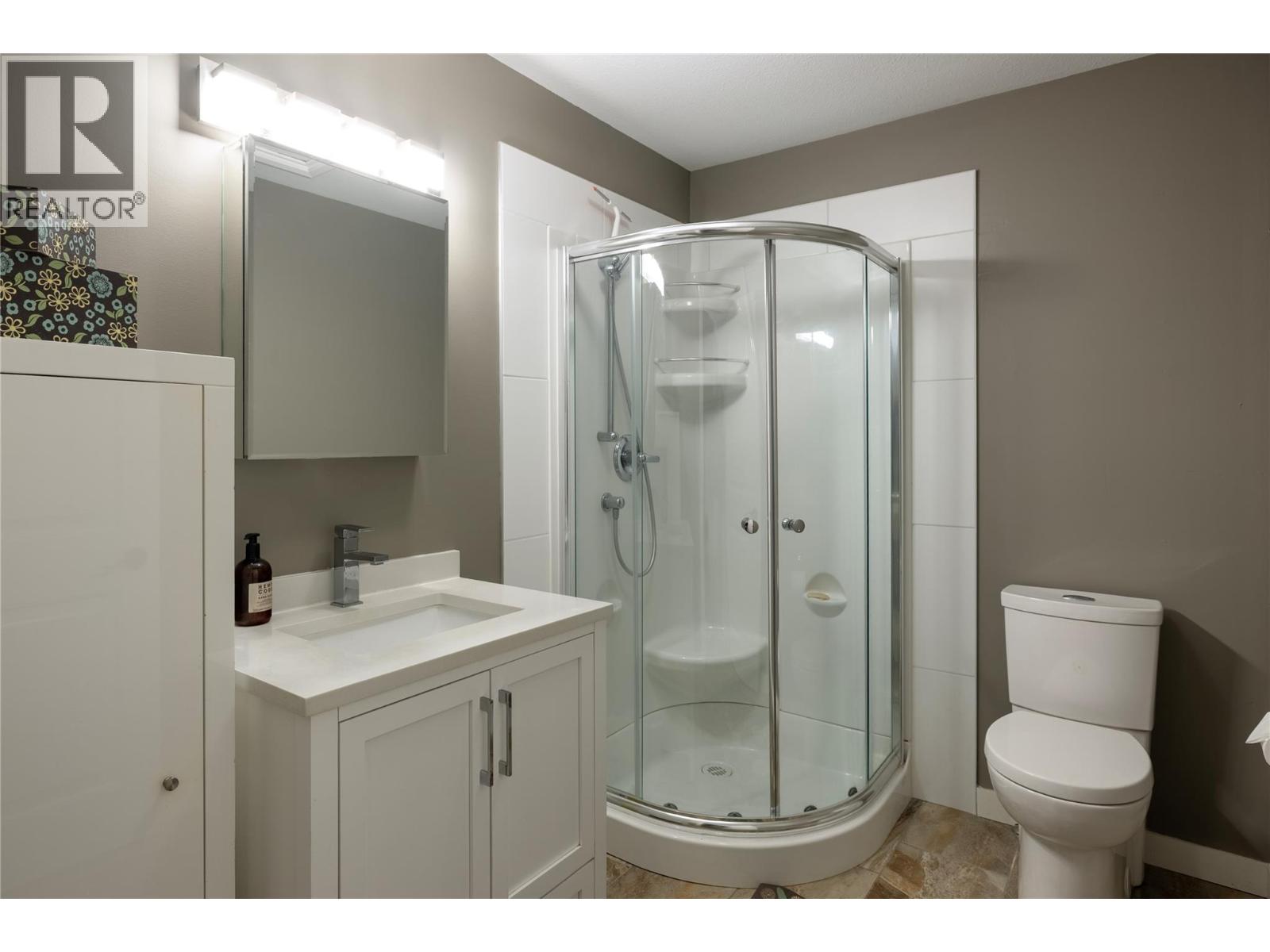 1258 Round Lake Road, Spallumcheen, British Columbia  V0E 1B5 - Photo 42 - 10364279