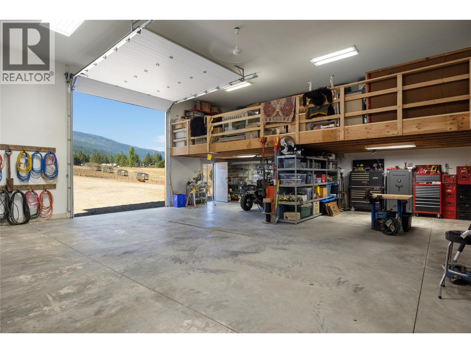 1258 Round Lake Road, Spallumcheen, British Columbia  V0E 1B5 - Photo 53 - 10364279