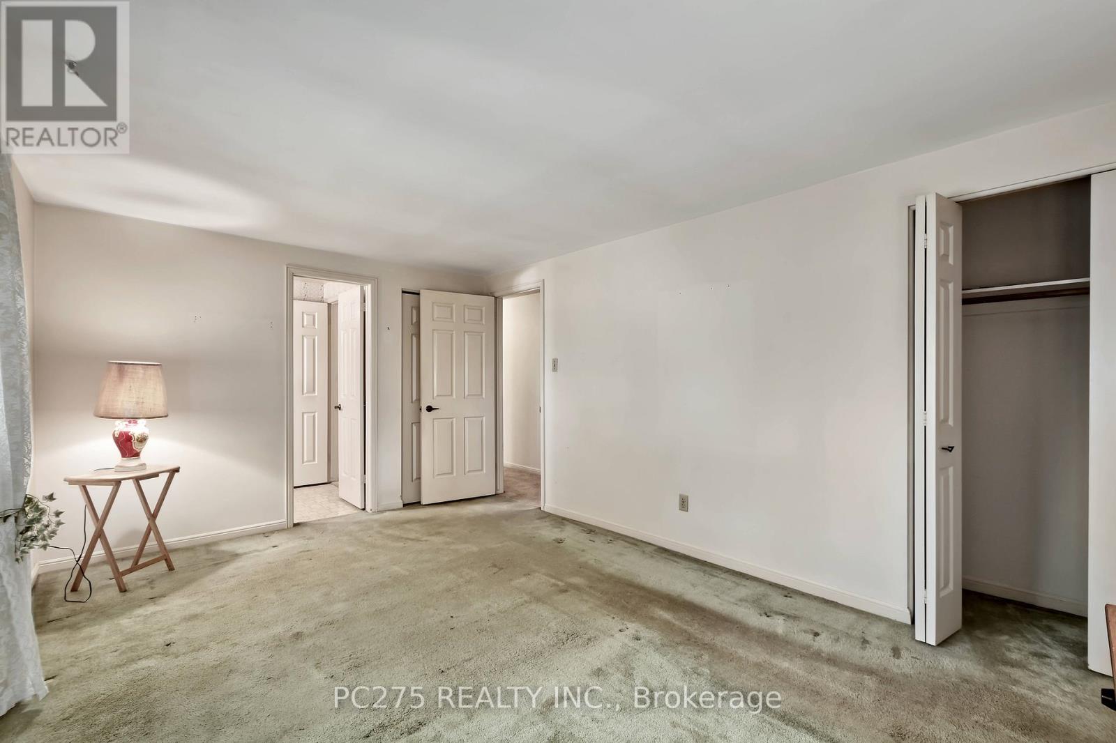 34 Thackerey Place, London North, Ontario  N6G 3E7 - Photo 24 - X12492444