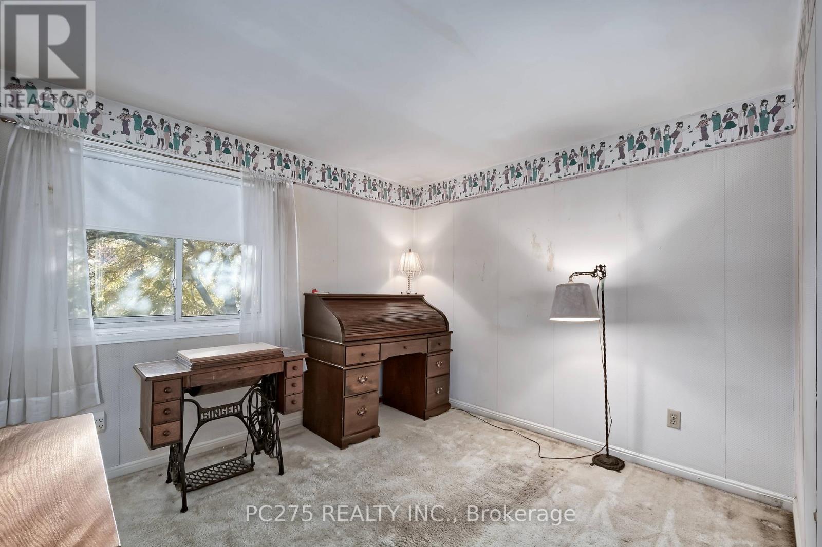 34 Thackerey Place, London North, Ontario  N6G 3E7 - Photo 27 - X12492444