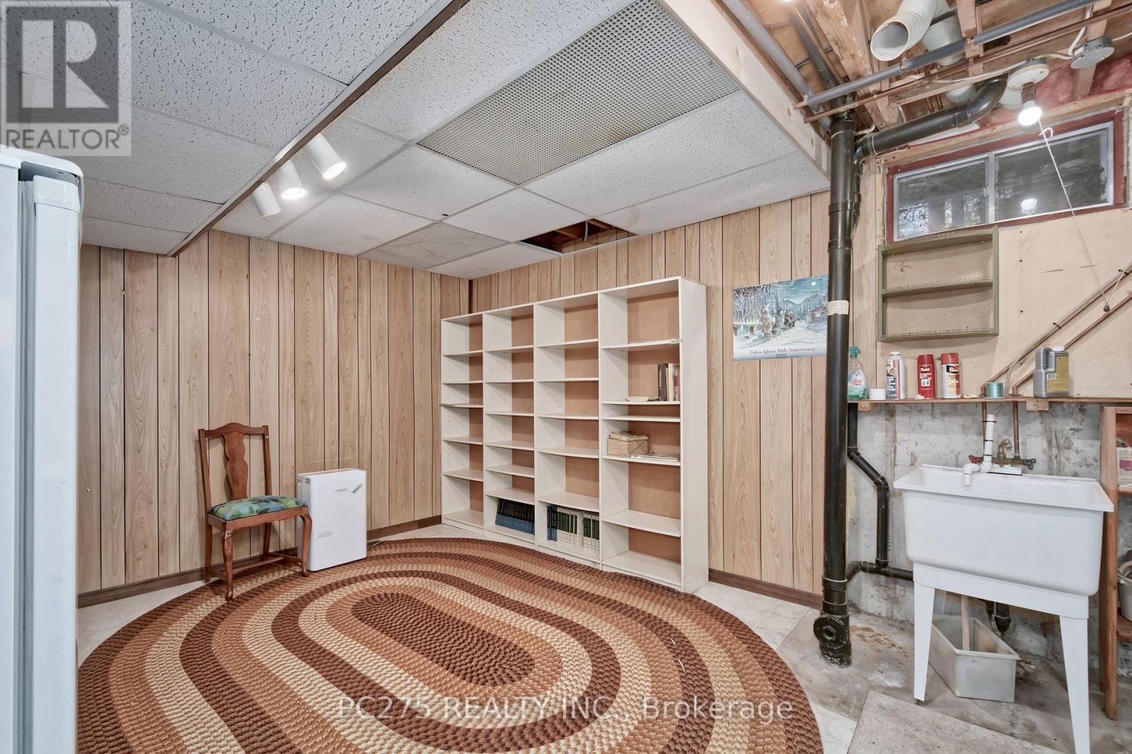 34 Thackerey Place, London North, Ontario  N6G 3E7 - Photo 32 - X12492444