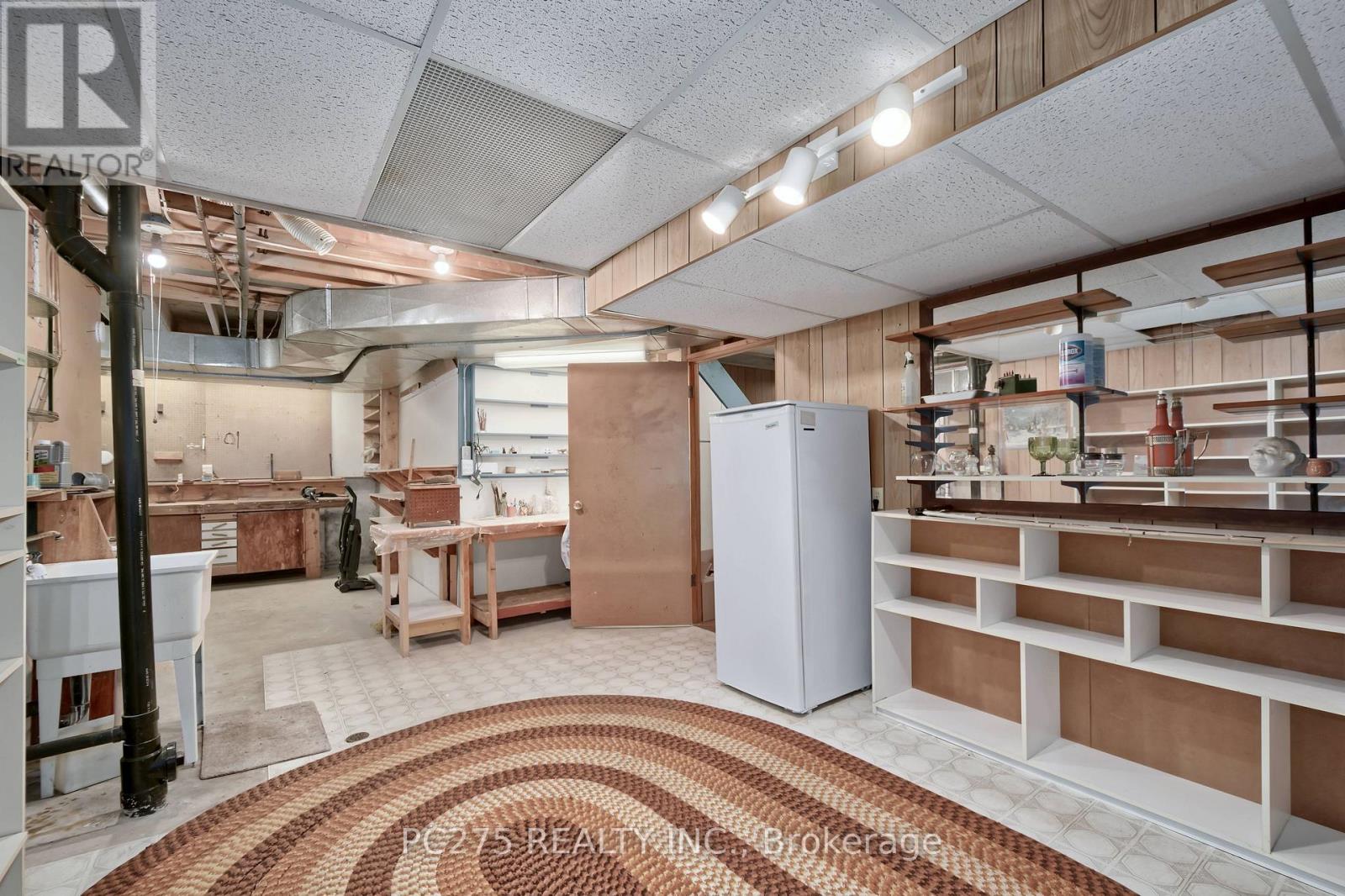 34 Thackerey Place, London North, Ontario  N6G 3E7 - Photo 33 - X12492444