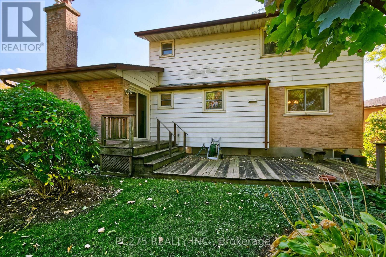 34 Thackerey Place, London North, Ontario  N6G 3E7 - Photo 36 - X12492444