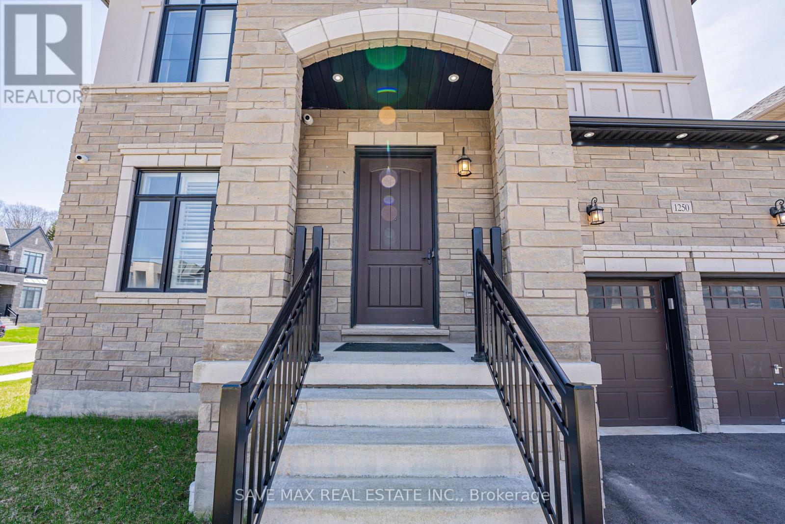 1250 Upper Thames Drive, Woodstock, Ontario  N4T 0M9 - Photo 2 - X12492572