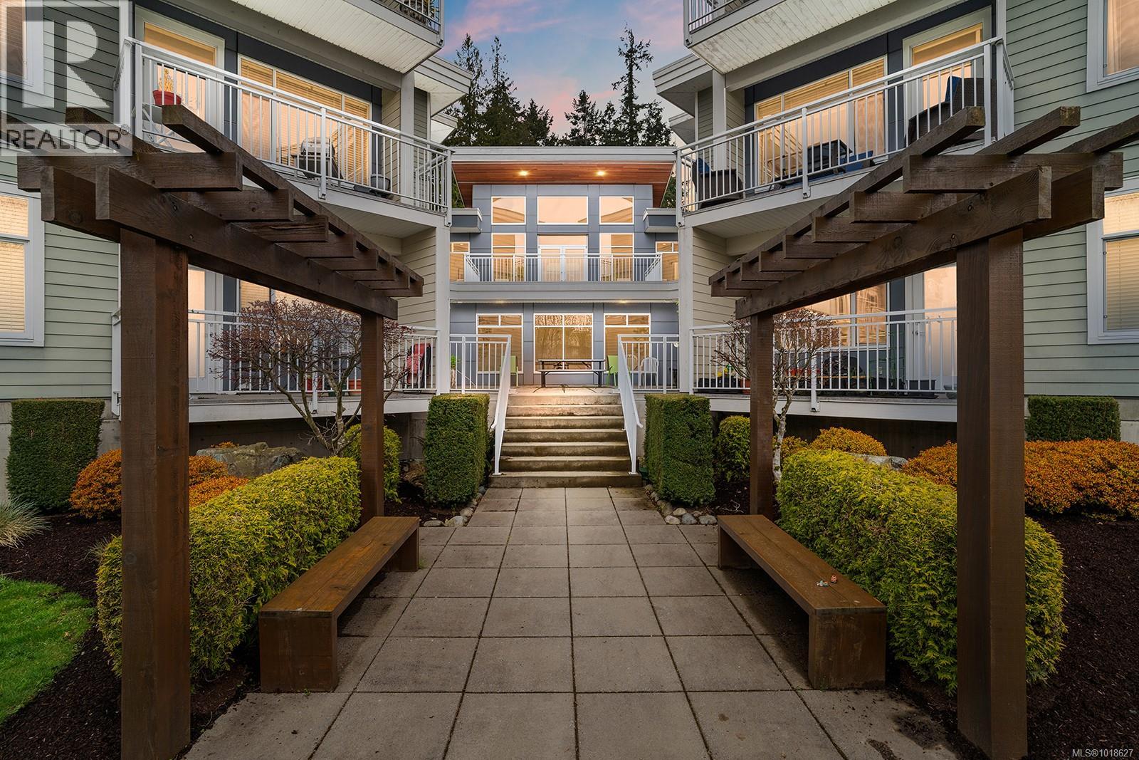 213 4960 Songbird Pl, Nanaimo, British Columbia