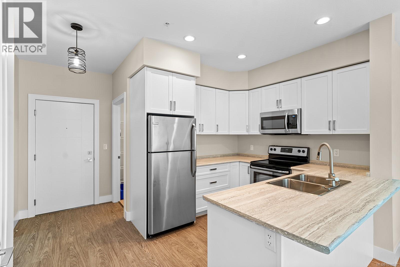 213 4960 Songbird Pl, Nanaimo, British Columbia  V9T 0H7 - Photo 4 - 1018627