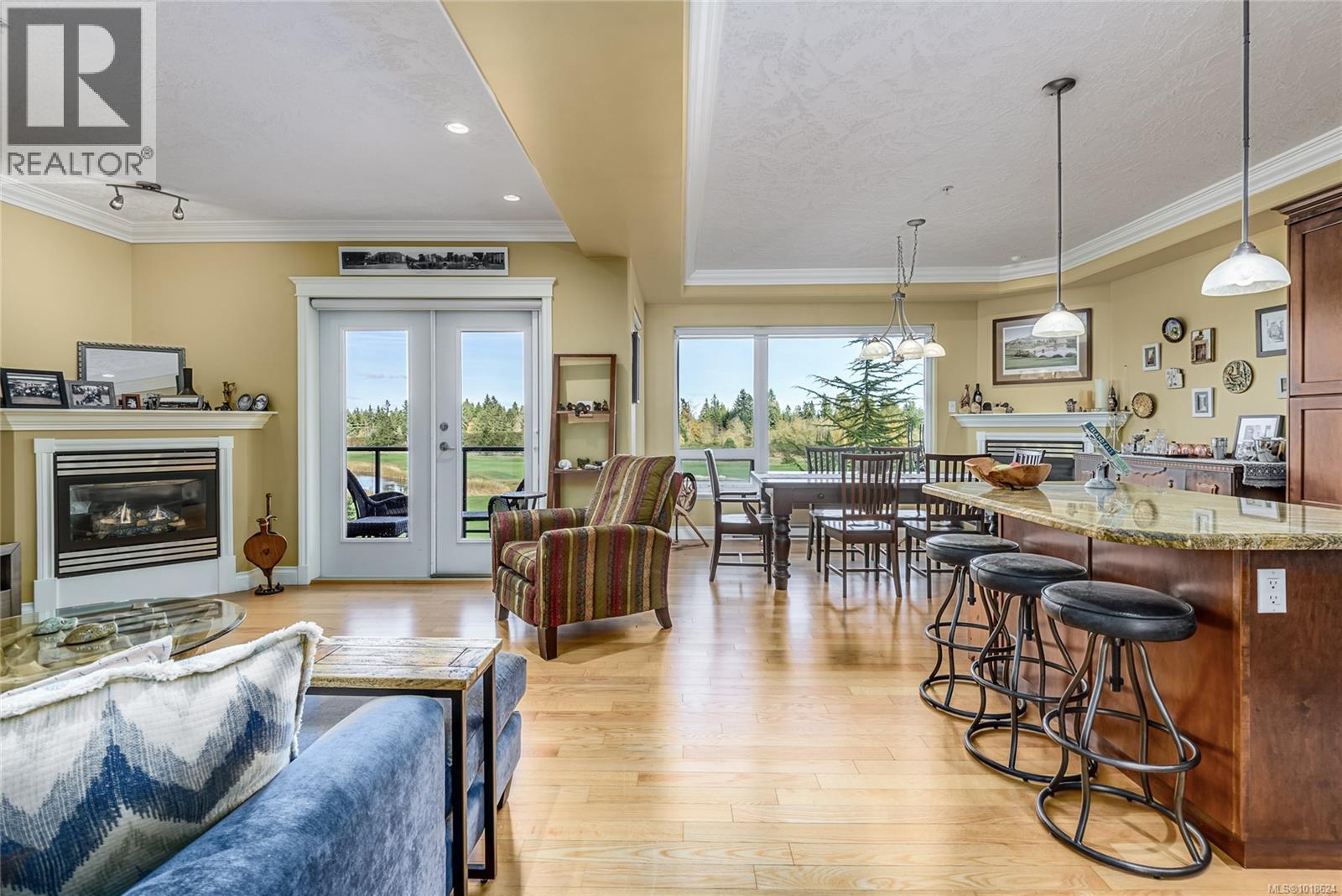 232 3666 Royal Vista Way, Courtenay, British Columbia  V9N 9X8 - Photo 2 - 1018624