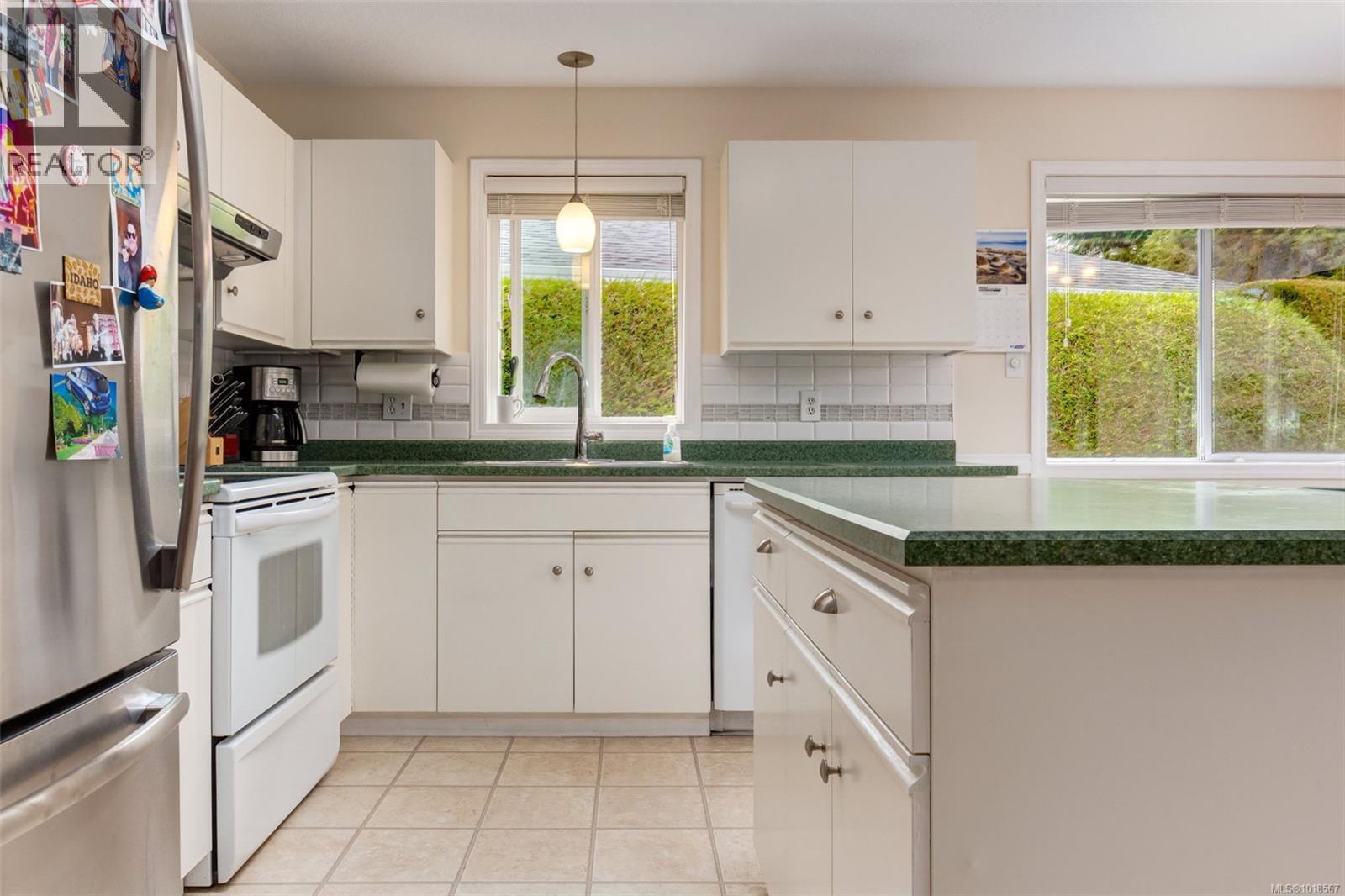 5902 Beacon Pl, Nanaimo, British Columbia  V9V 1J6 - Photo 18 - 1018567