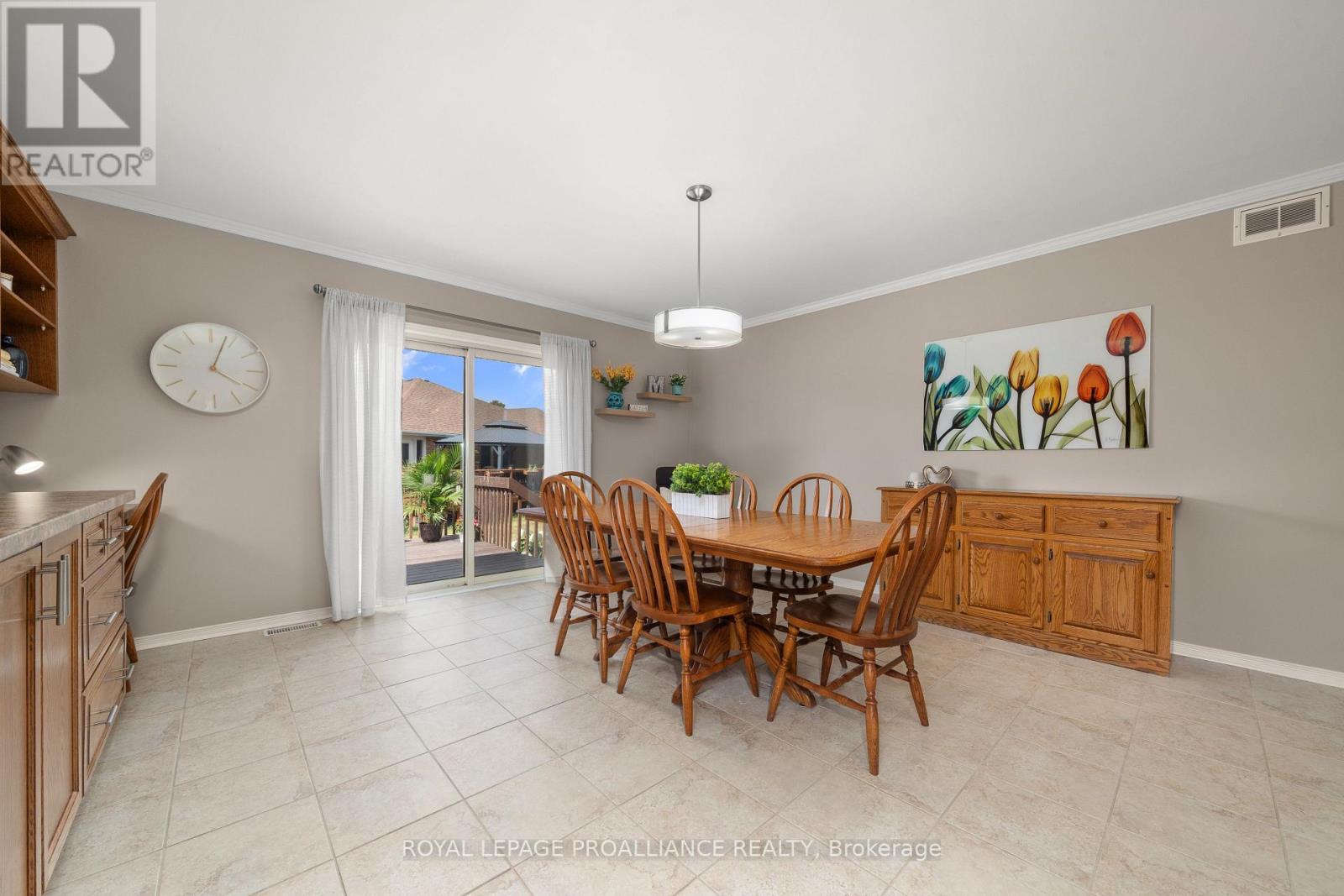 36 Oak Ridge Boulevard, Belleville, Ontario  K8N 5W1 - Photo 15 - X12434040