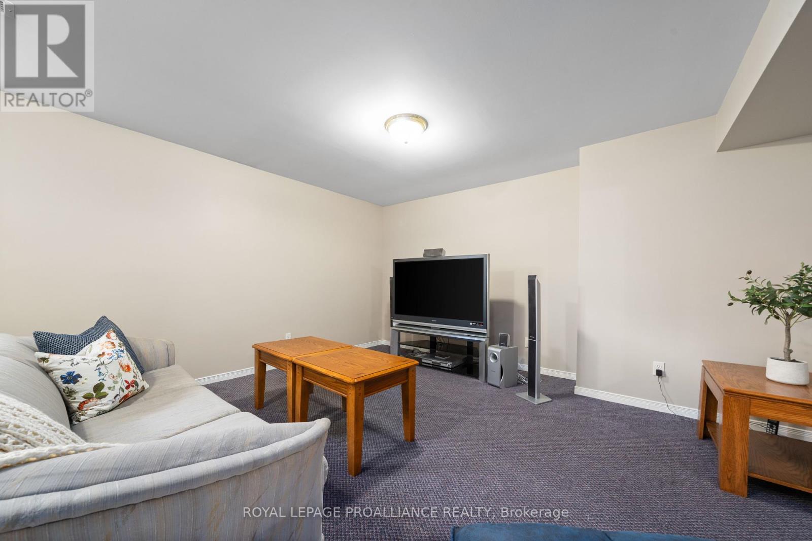 36 Oak Ridge Boulevard, Belleville, Ontario  K8N 5W1 - Photo 32 - X12434040