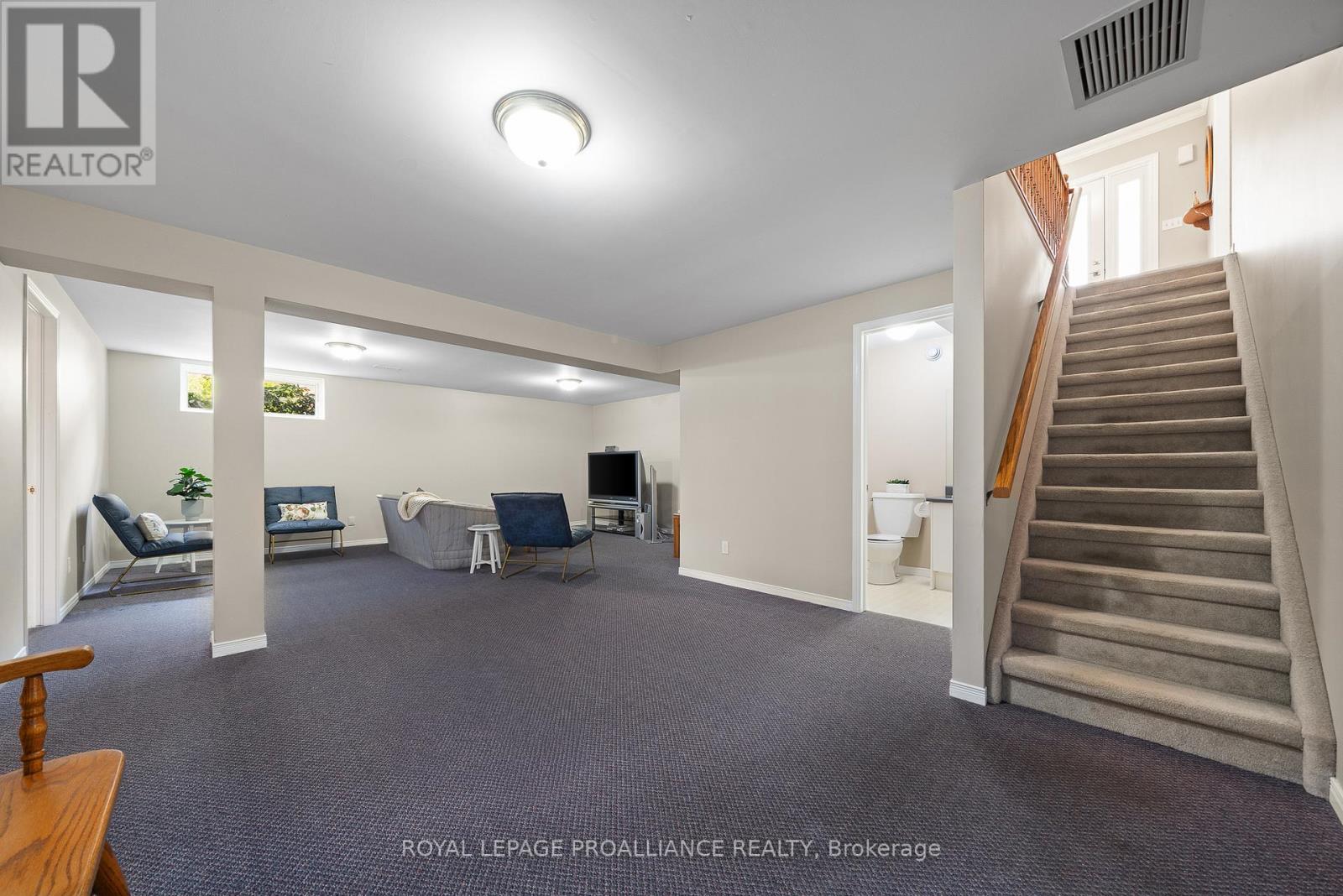 36 Oak Ridge Boulevard, Belleville, Ontario  K8N 5W1 - Photo 29 - X12434040