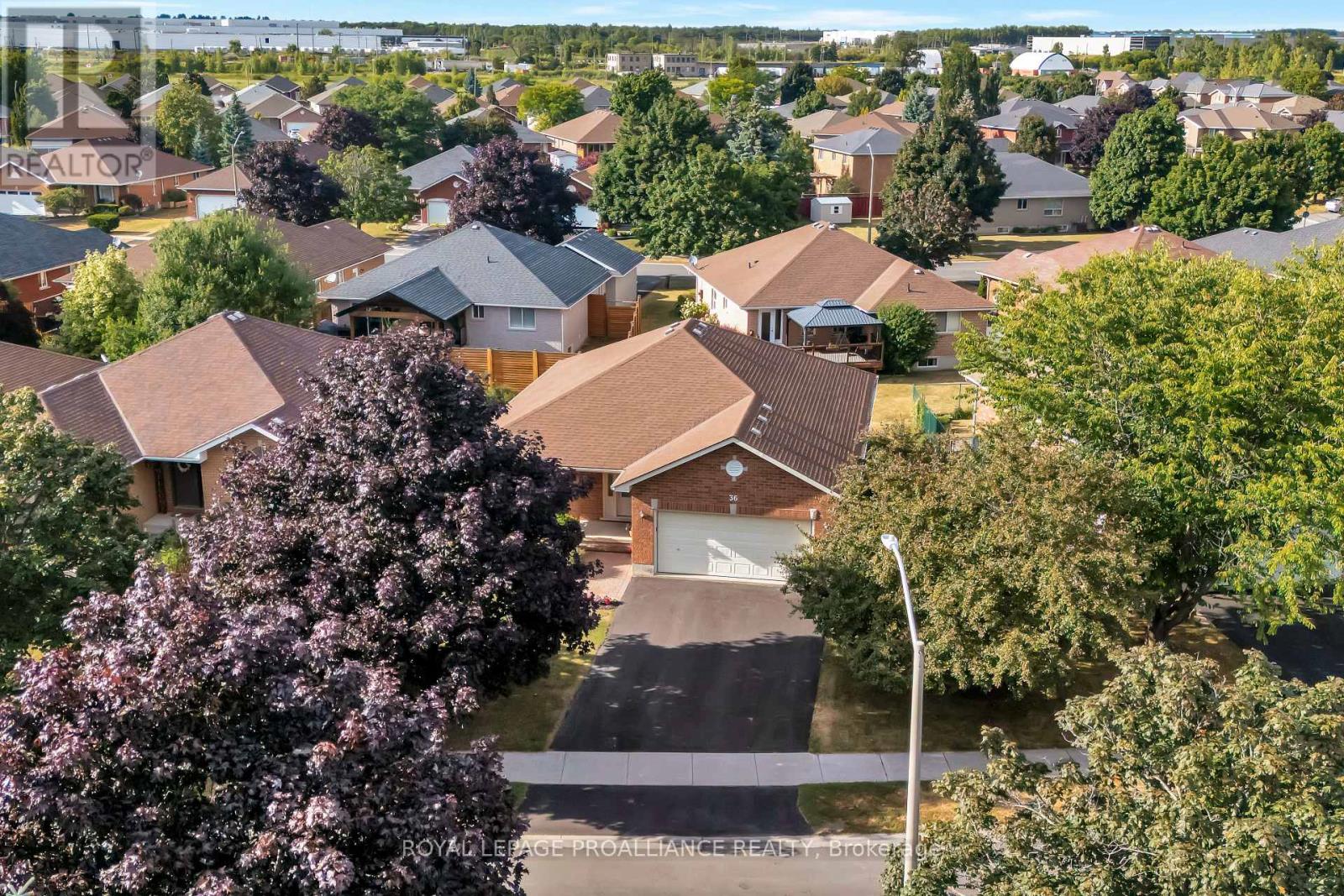 36 Oak Ridge Boulevard, Belleville, Ontario  K8N 5W1 - Photo 45 - X12434040