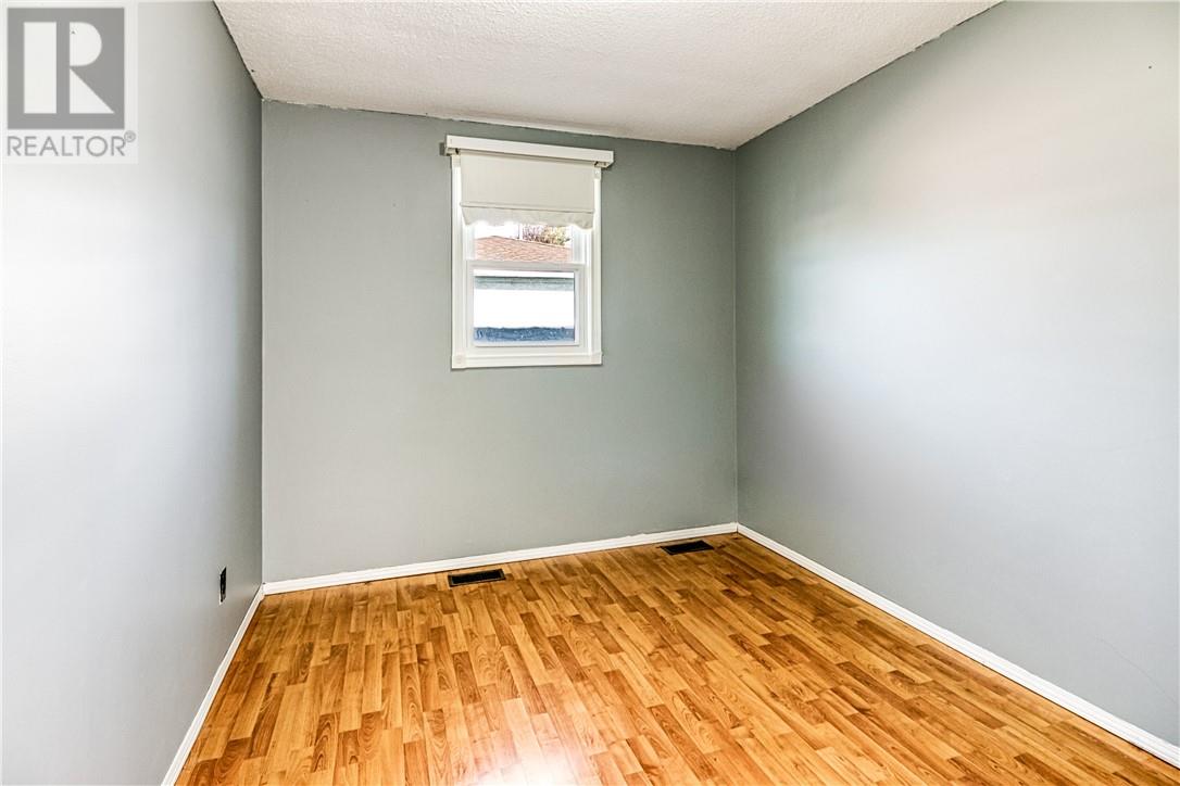 3810 Macmillan Drive, Val Caron, Ontario P3N 1N2 - Photo 18 - 2125433