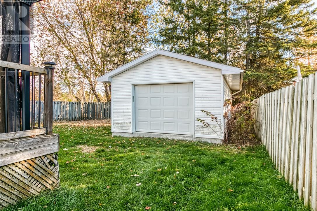 3810 Macmillan Drive, Val Caron, Ontario P3N 1N2 - Photo 36 - 2125433