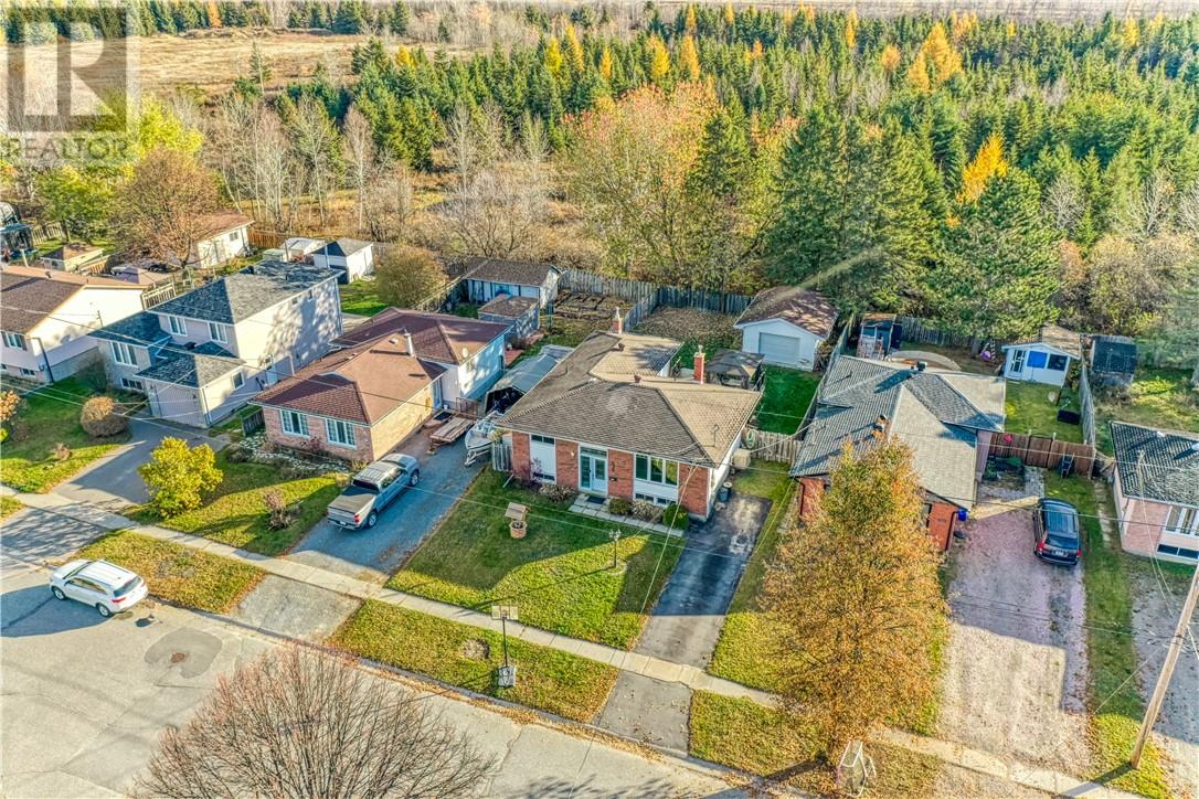 3810 Macmillan Drive, Val Caron, Ontario P3N 1N2 - Photo 40 - 2125433