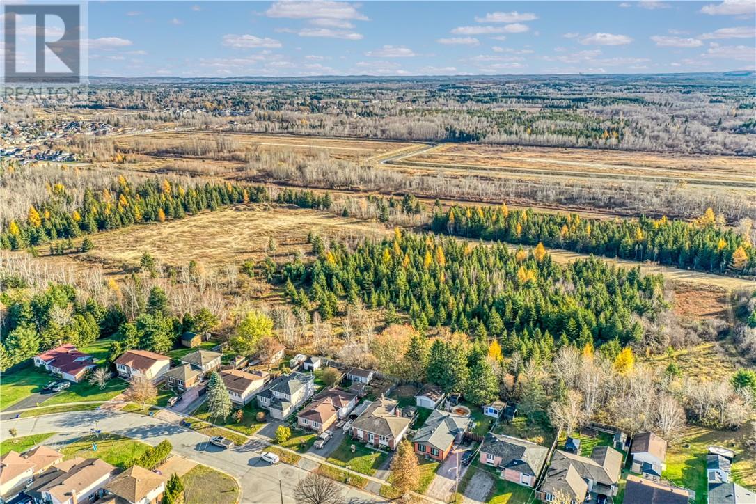 3810 Macmillan Drive, Val Caron, Ontario P3N 1N2 - Photo 42 - 2125433