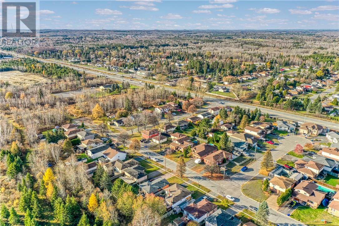 3810 Macmillan Drive, Val Caron, Ontario P3N 1N2 - Photo 44 - 2125433