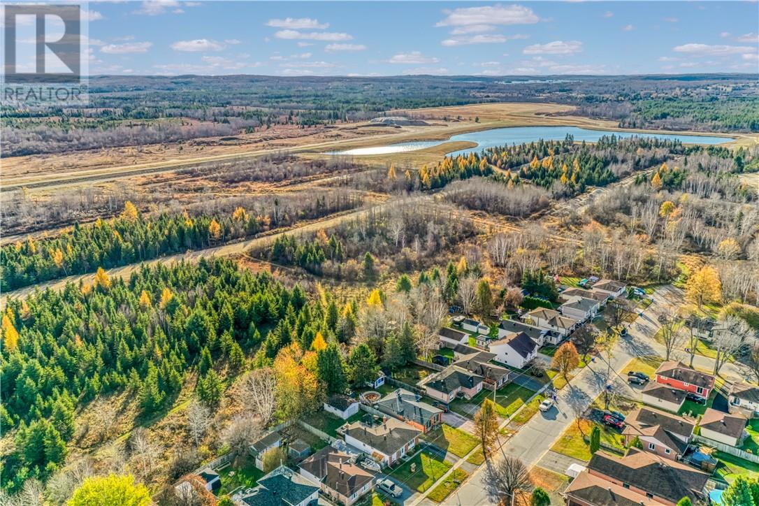 3810 Macmillan Drive, Val Caron, Ontario P3N 1N2 - Photo 45 - 2125433