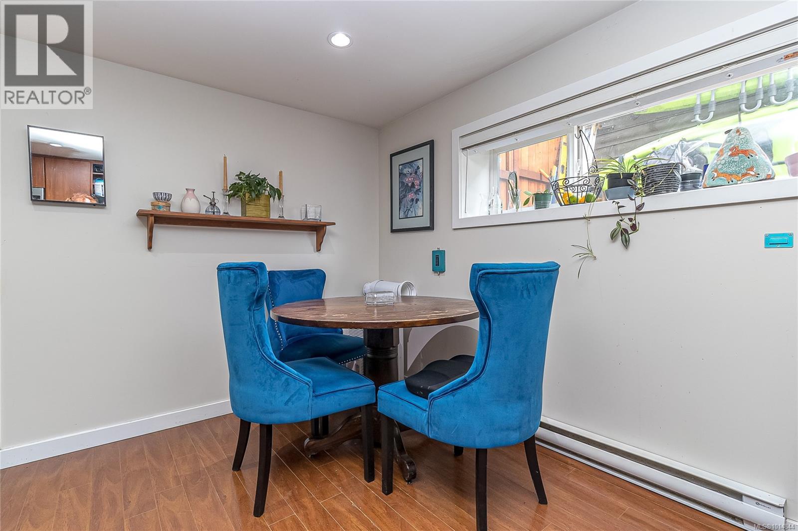 1207 Walnut St, Victoria, British Columbia  V8T 1N3 - Photo 24 - 1014844