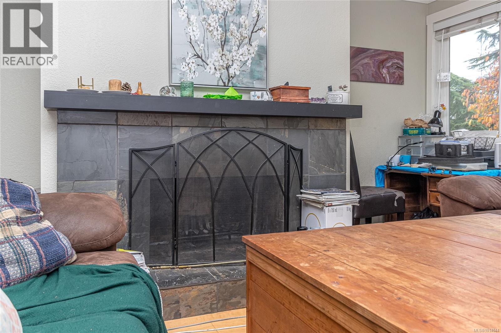 1207 Walnut St, Victoria, British Columbia  V8T 1N3 - Photo 7 - 1014844