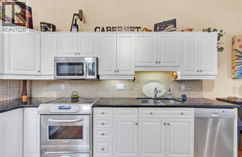 75 Christie Gardens Sw, Calgary, Alberta  T3H 3B5 - Photo 17 - A2261455