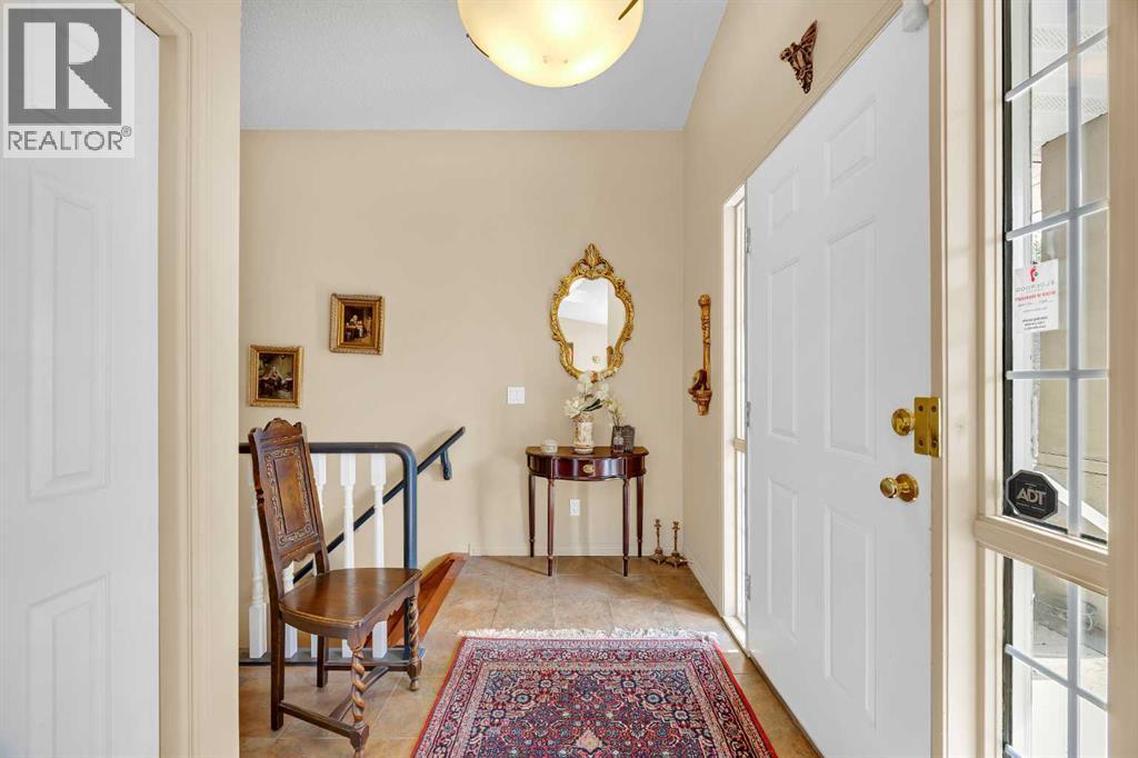 75 Christie Gardens Sw, Calgary, Alberta  T3H 3B5 - Photo 2 - A2261455