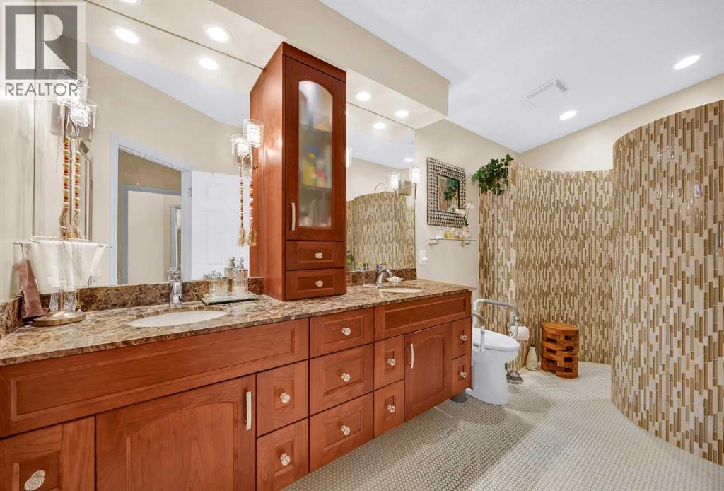 75 Christie Gardens Sw, Calgary, Alberta  T3H 3B5 - Photo 28 - A2261455