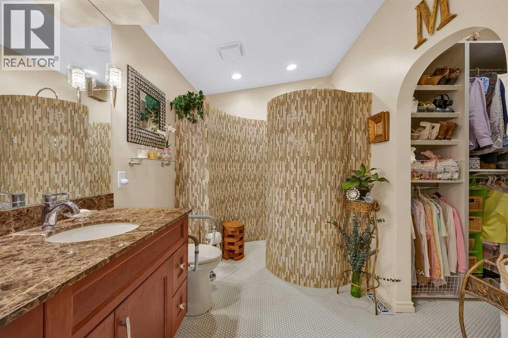 75 Christie Gardens Sw, Calgary, Alberta  T3H 3B5 - Photo 27 - A2261455