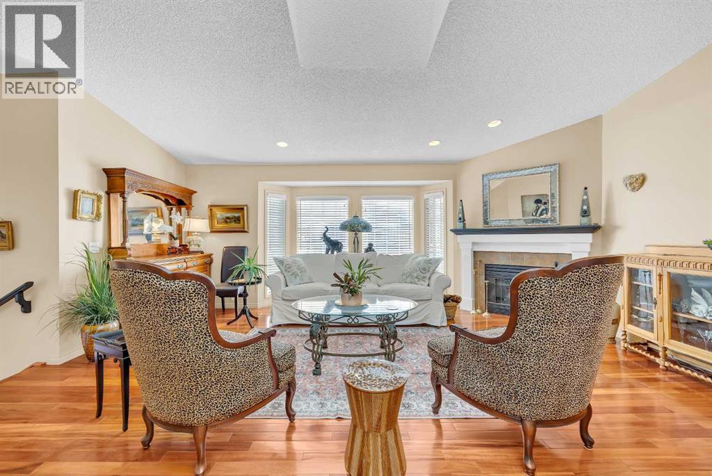 75 Christie Gardens Sw, Calgary, Alberta  T3H 3B5 - Photo 6 - A2261455