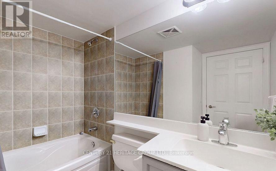 918 - 25 Greenview Avenue, Toronto, Ontario  M2M 1R2 - Photo 13 - C12488924