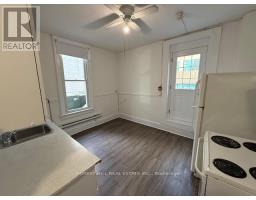 UPPER - 132 DUNDAS STREET E, Toronto, Ontario