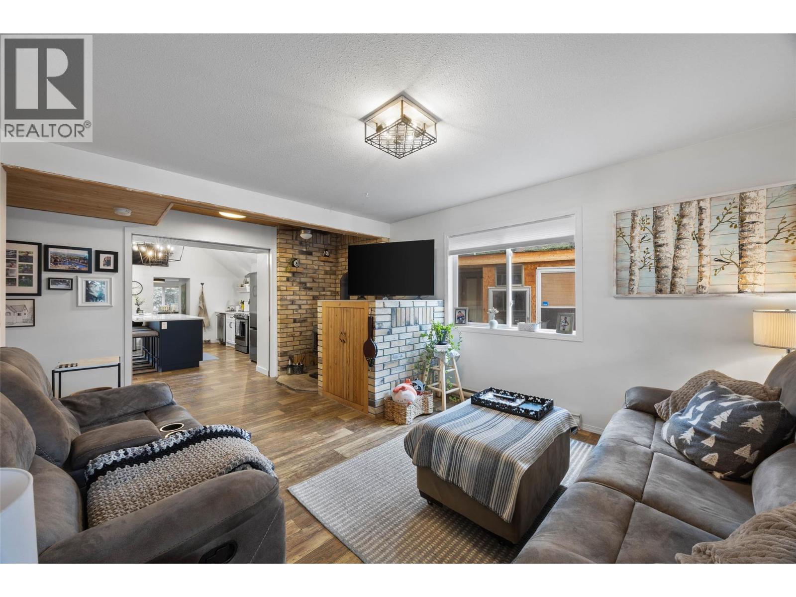 4684 Walloper Lake Road, Kamloops, British Columbia  V1S 1Y8 - Photo 5 - 10366893