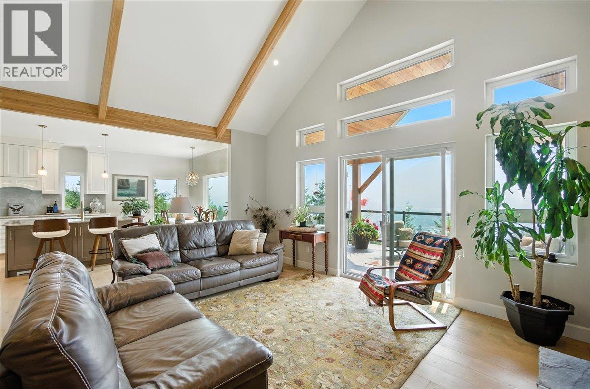 320 Mountain View Drive, Nelson, British Columbia  V1L 0A7 - Photo 16 - 10361394