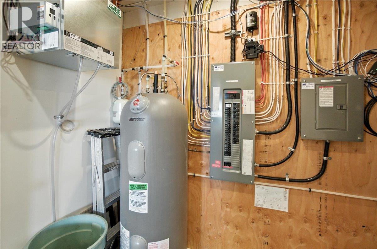 320 Mountain View Drive, Nelson, British Columbia  V1L 0A7 - Photo 44 - 10361394