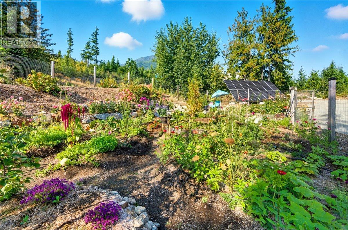 320 Mountain View Drive, Nelson, British Columbia  V1L 0A7 - Photo 59 - 10361394