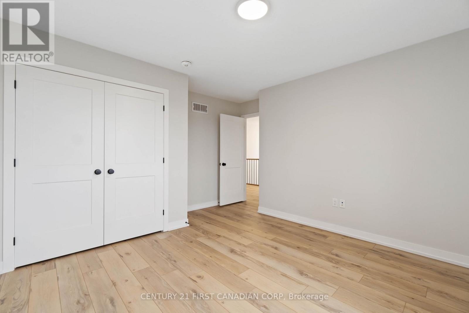 450 Main Street, Plympton-Wyoming (Plympton Wyoming), Ontario  N0N 1T0 - Photo 36 - X12492924