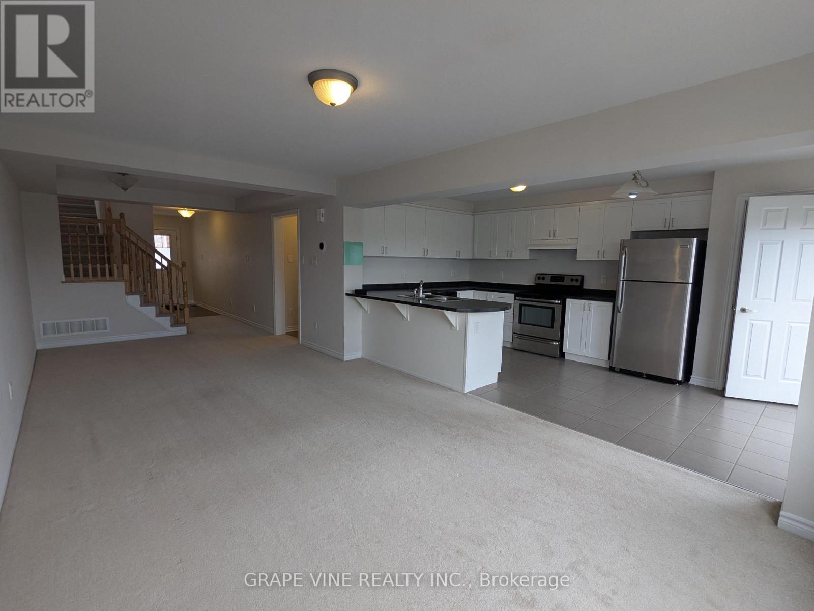 582 Meadowcreek Circle, Ottawa, Ontario  K2M 0J8 - Photo 11 - X12492864