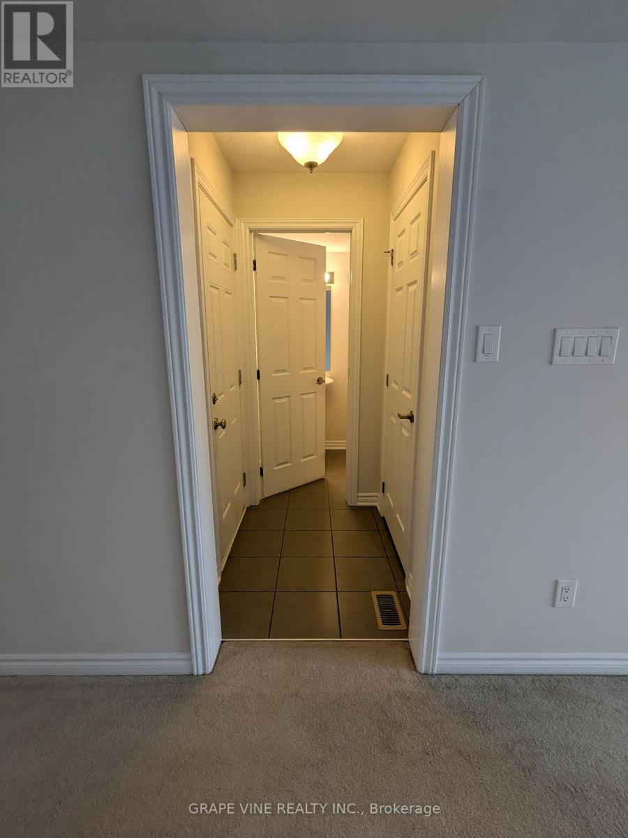 582 Meadowcreek Circle, Ottawa, Ontario  K2M 0J8 - Photo 16 - X12492864