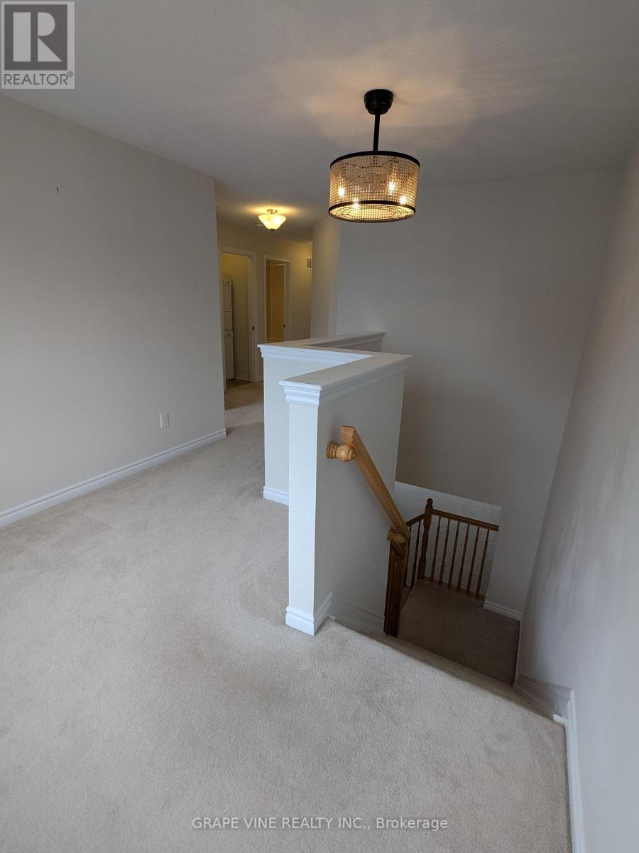 582 Meadowcreek Circle, Ottawa, Ontario  K2M 0J8 - Photo 21 - X12492864